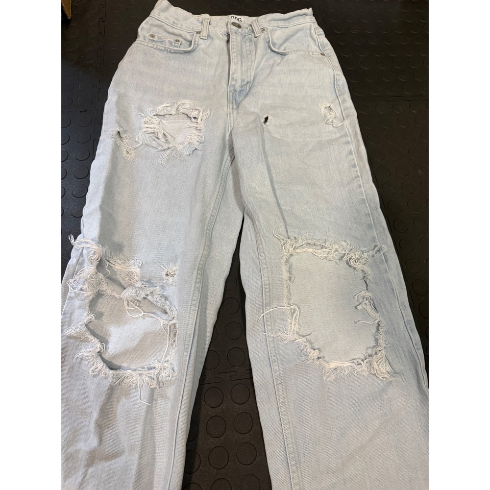BDG Urban Outfitters High-Rise Baggy Distressed Jeans Light Wash Size 26
